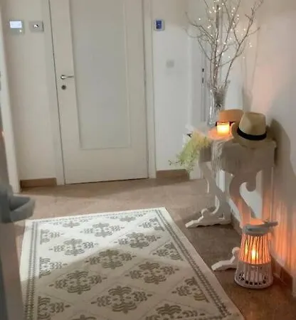 Ca' Lomartire Apartmán